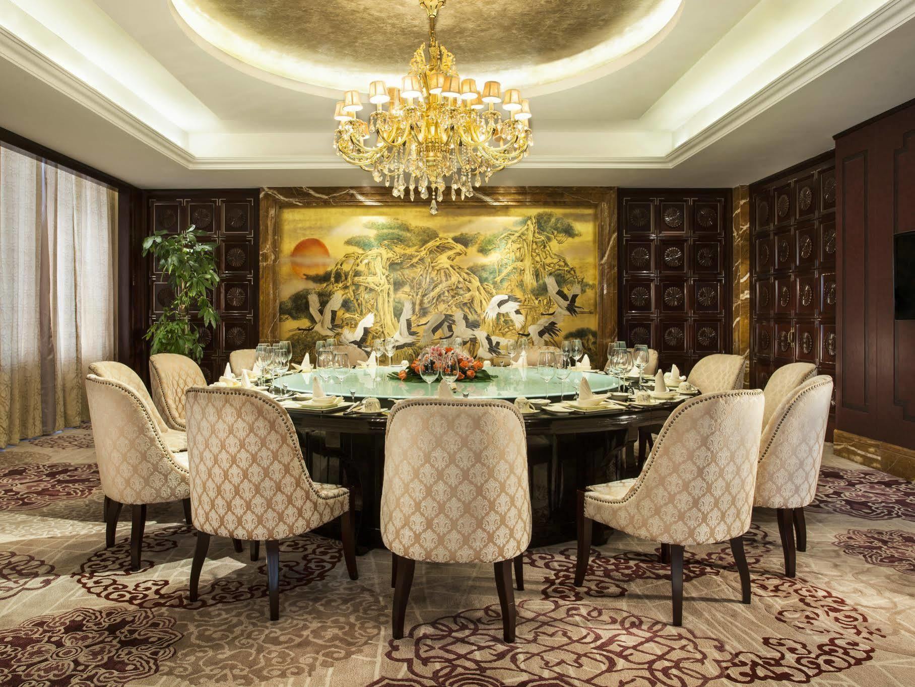 Xi'An Tanglong International Hotel Exterior photo