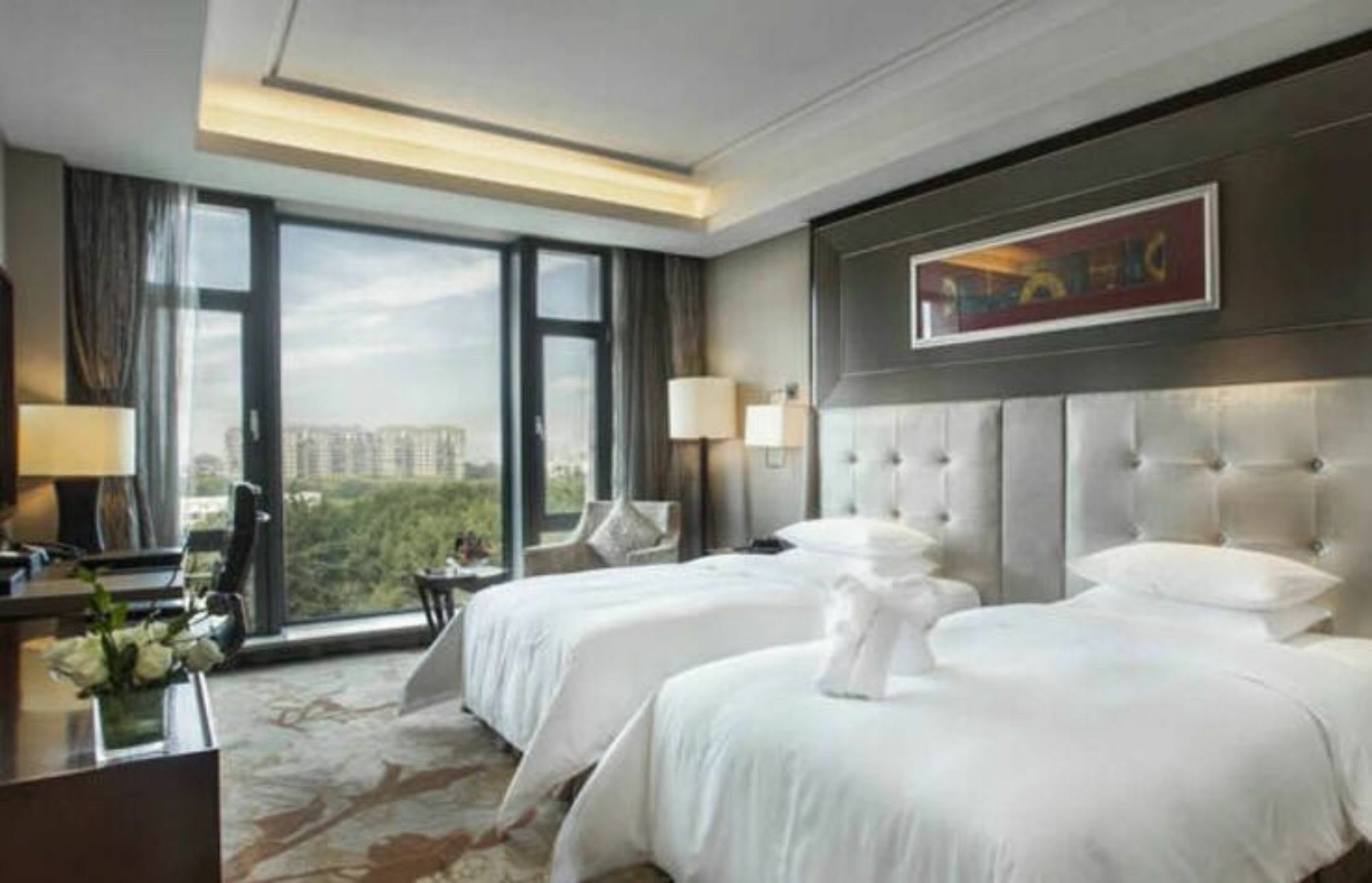 Xi'An Tanglong International Hotel Exterior photo